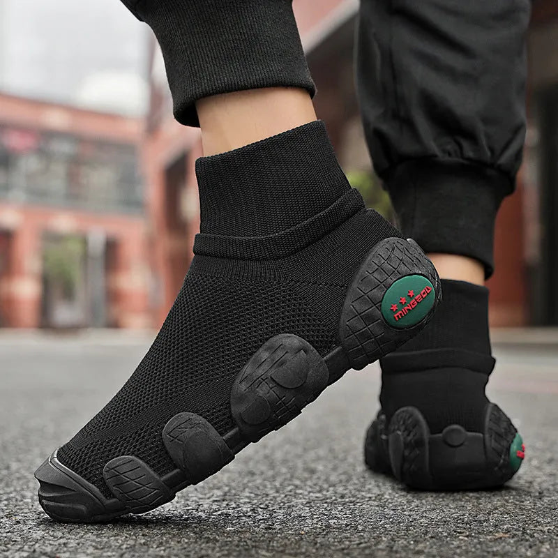 Breathable knitted mesh sneakers for men mid-top flat heel round toe solid colour blocking available in black brown army green sizes 39-46