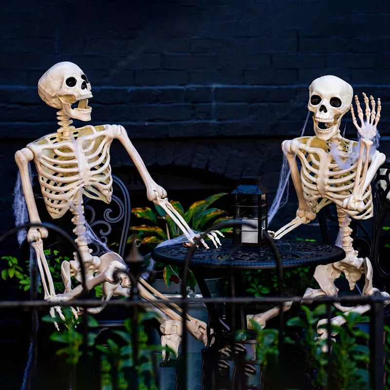 90cm tall plastic skeleton Halloween decoration with movable, articulated joints.
