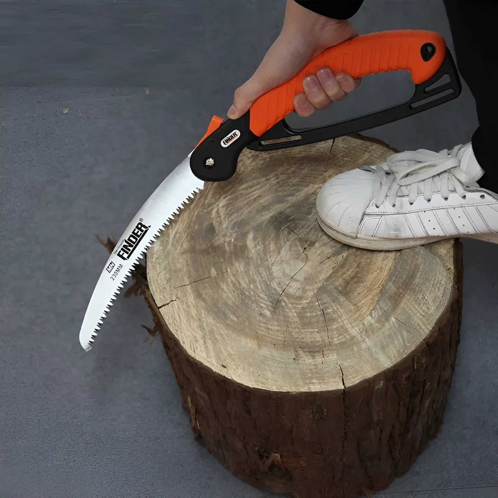 230mm folding pruning saw with TPR grip extended for garden trunk cutting