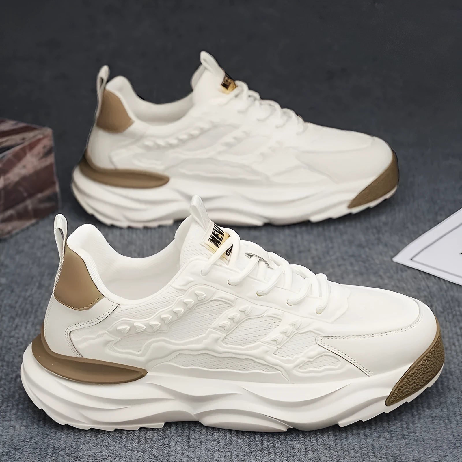 Men's white and black breathable mesh leisure shoes with round toe design