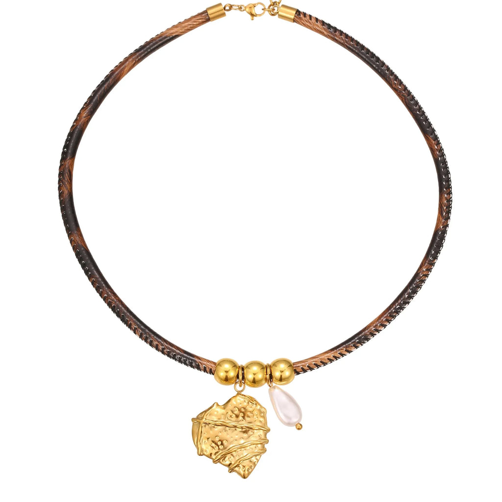 Geometric leopard pendant necklace for women on a stainless steel chain with adjustable length.