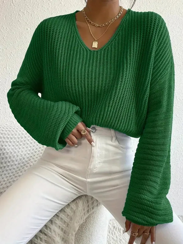 Solid colour long sleeve women's pullover in a loose casual fit.