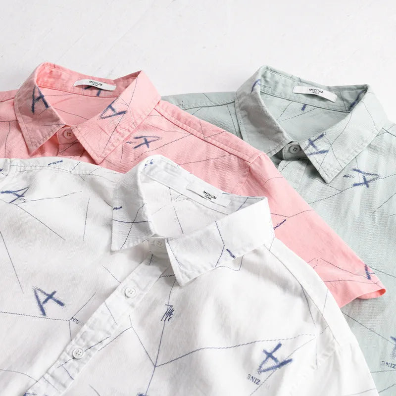 Casual short sleeve shirt in pure cotton with loose cardigan style fit and printed letter design