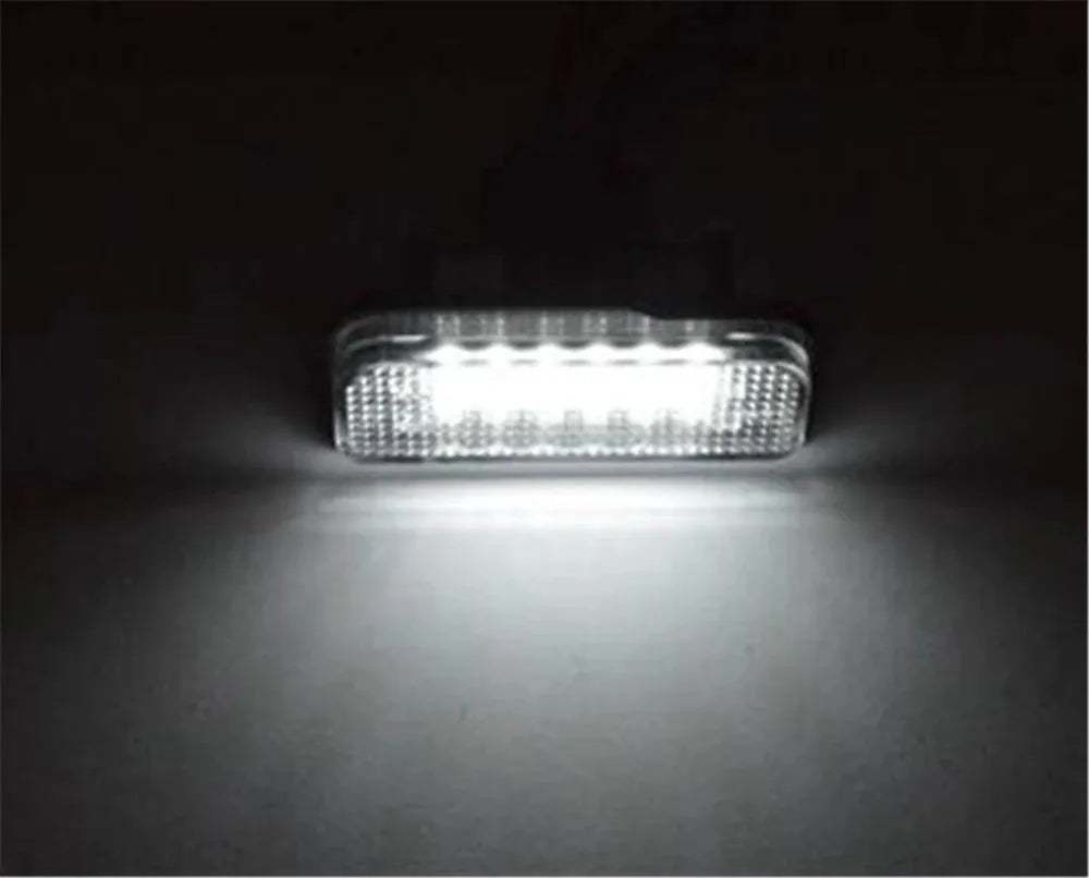 Mercedes Benz LED licence plate light with 18 SMD beads in polycarbonate housing for W203 W211 W219 R171 models