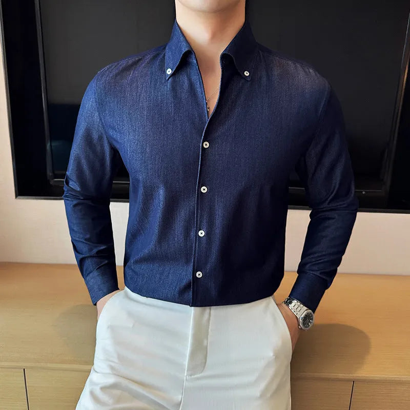 Men's long-sleeved denim shirt in slim fit with solid colour options
