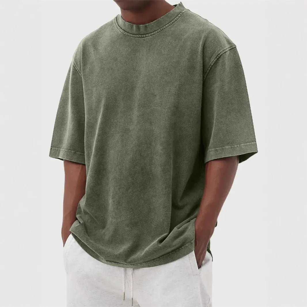 Men's loose fit distressed polyester t-shirt in stone washed solid colours