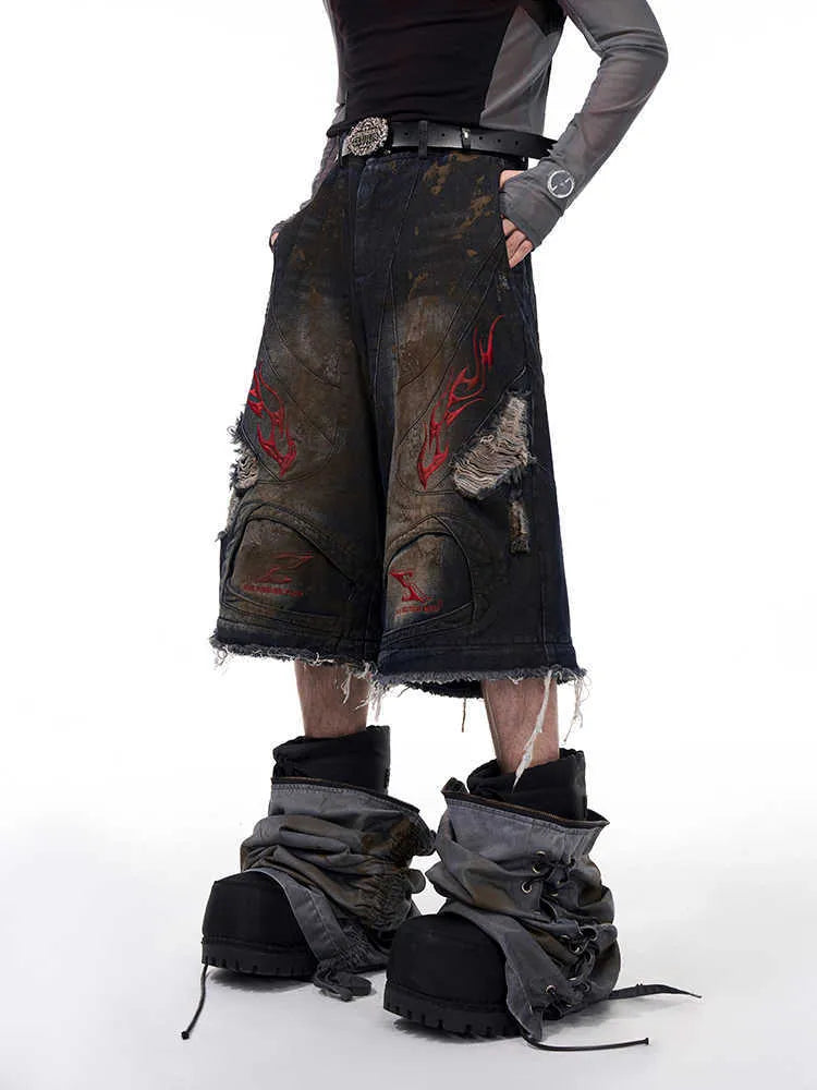 Men's retro jeans with detachable trouser legs in loose wide-leg fit and picture colour