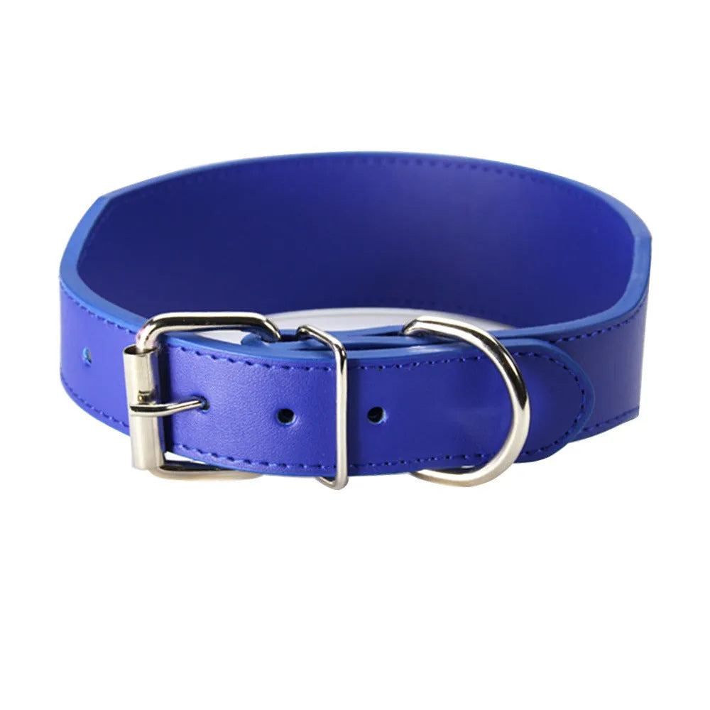 Leather dog collar with fish-shaped buckle in multiple colours and sizes for large dogs