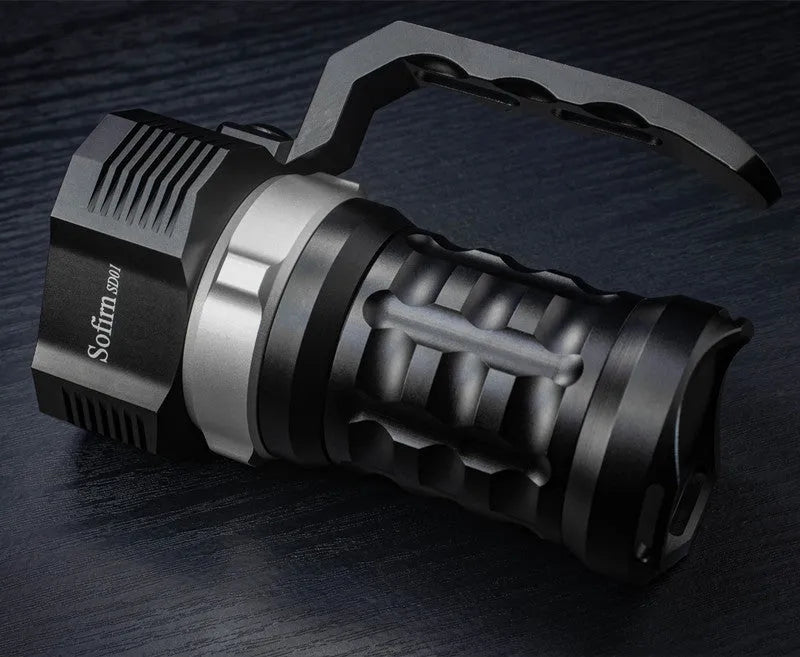 Aluminium diving tube flashlight with 350+ lumen brightness for outdoor activities
