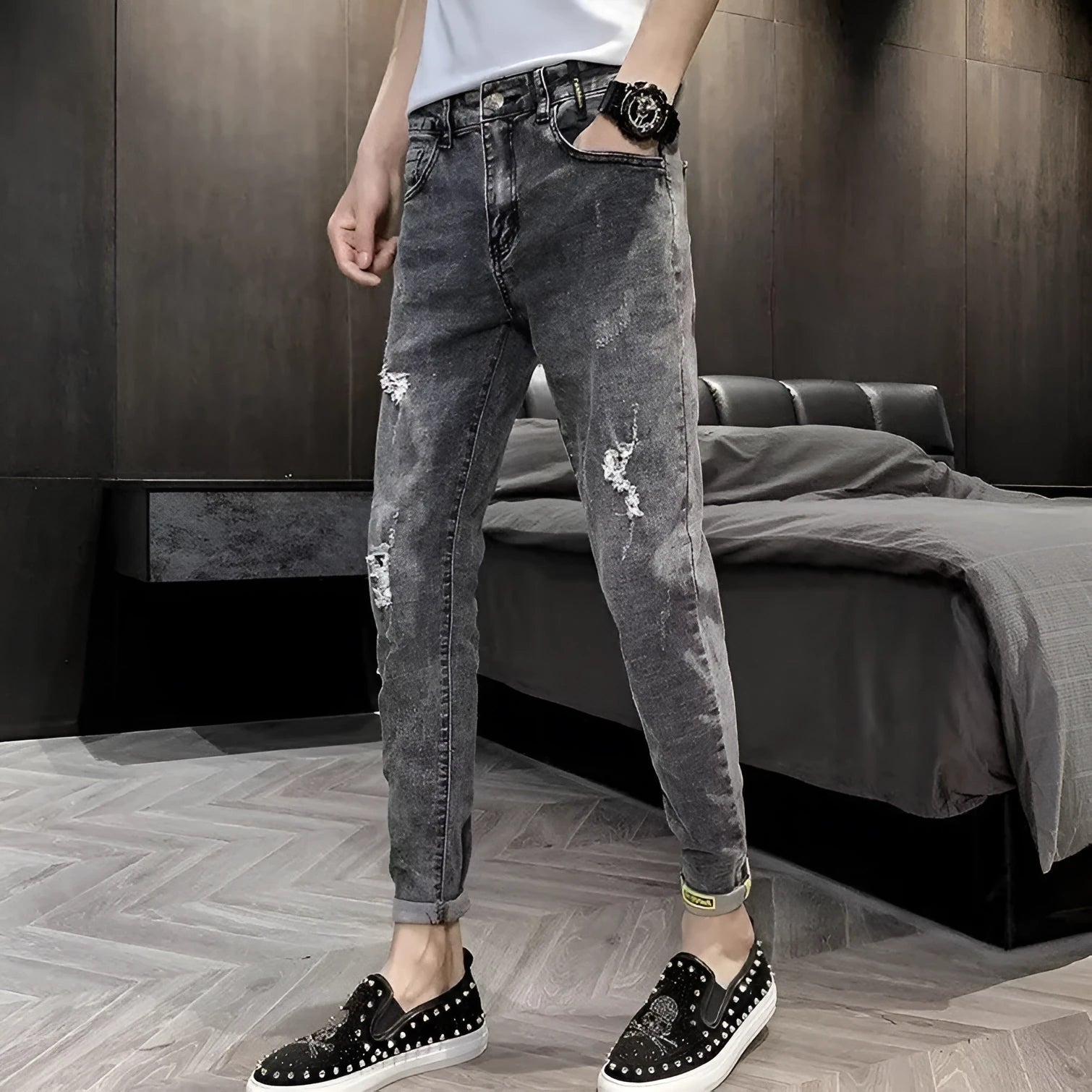 Men's high-waisted denim trousers with button fly in picture colour