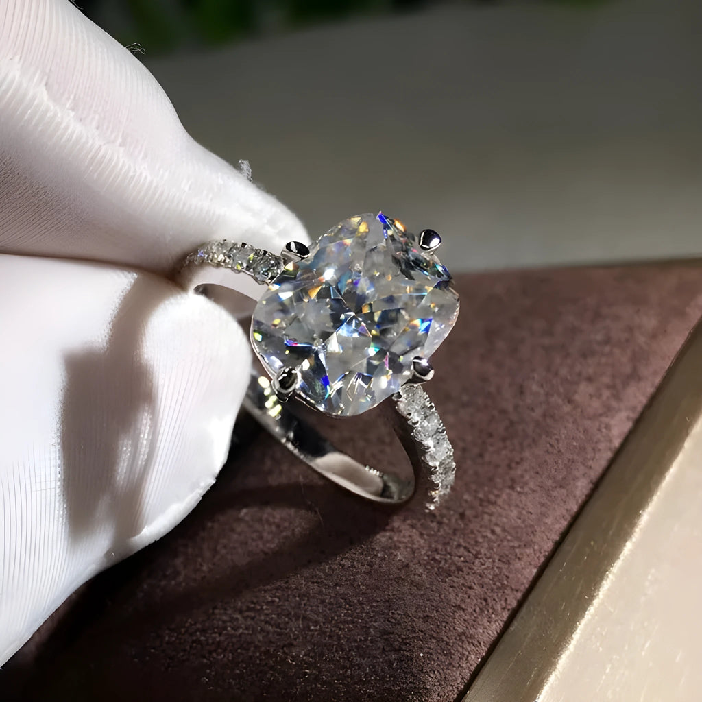Women's moissanite four-prong princess cut ring in white gold colour on copper band, size no.7