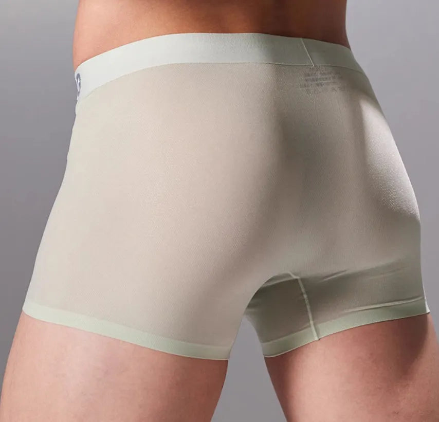 Lightweight seamless men's fitness underwear in black, shown flat, highlighting the antibacterial lining and stretch fabric.