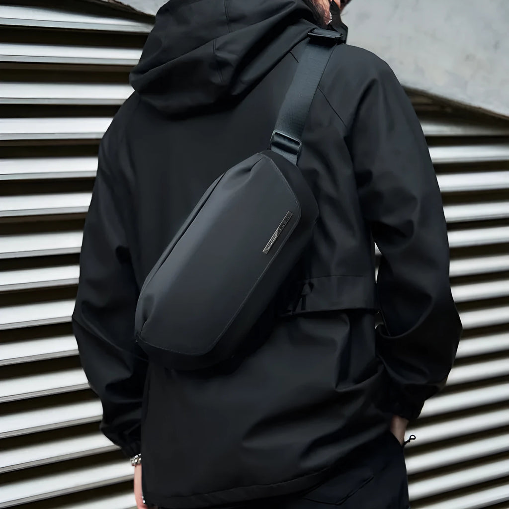 Black Oxford cloth men's messenger bag with one-shoulder strap in street trend style