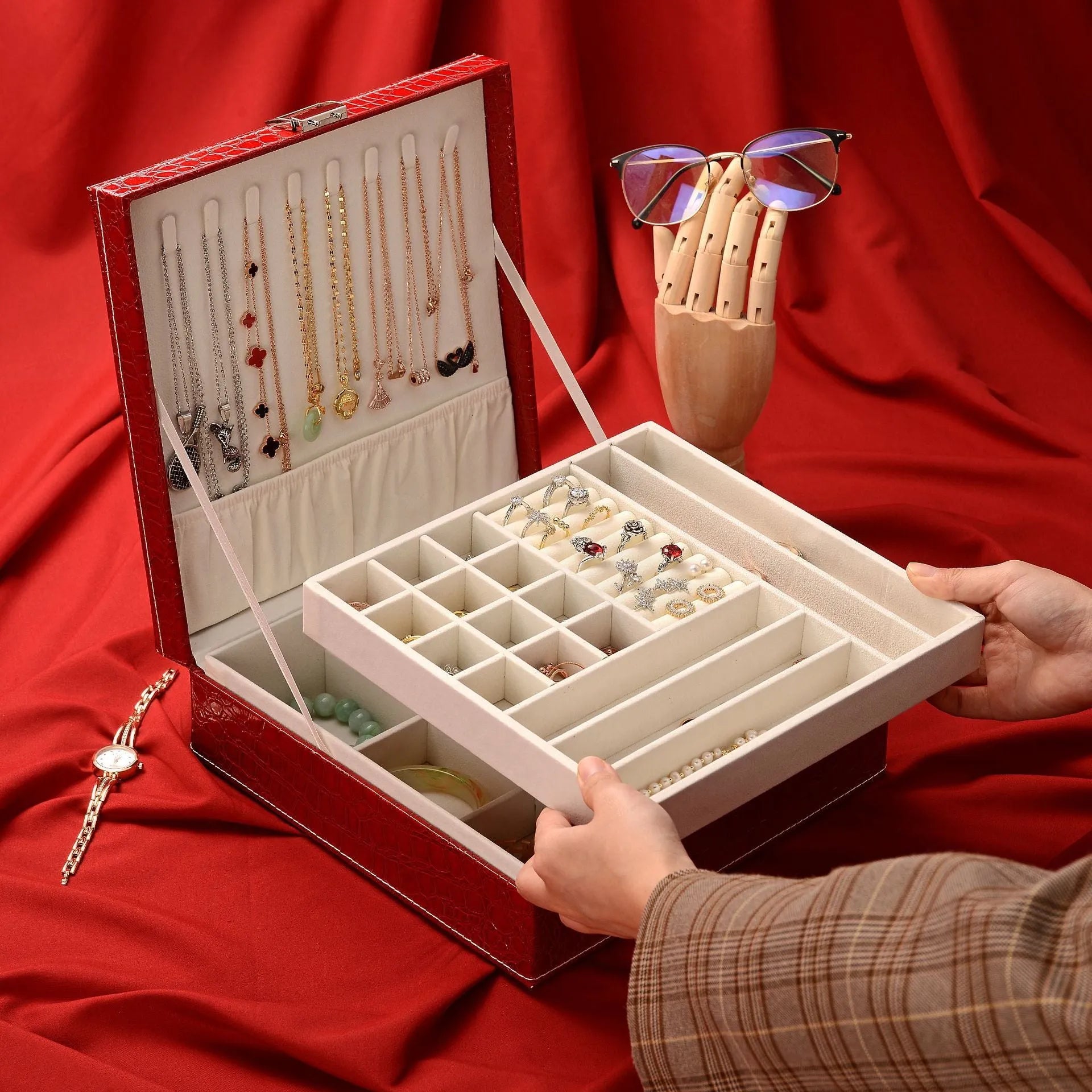 Leather double layer jewellery box with lock and crocodile pattern