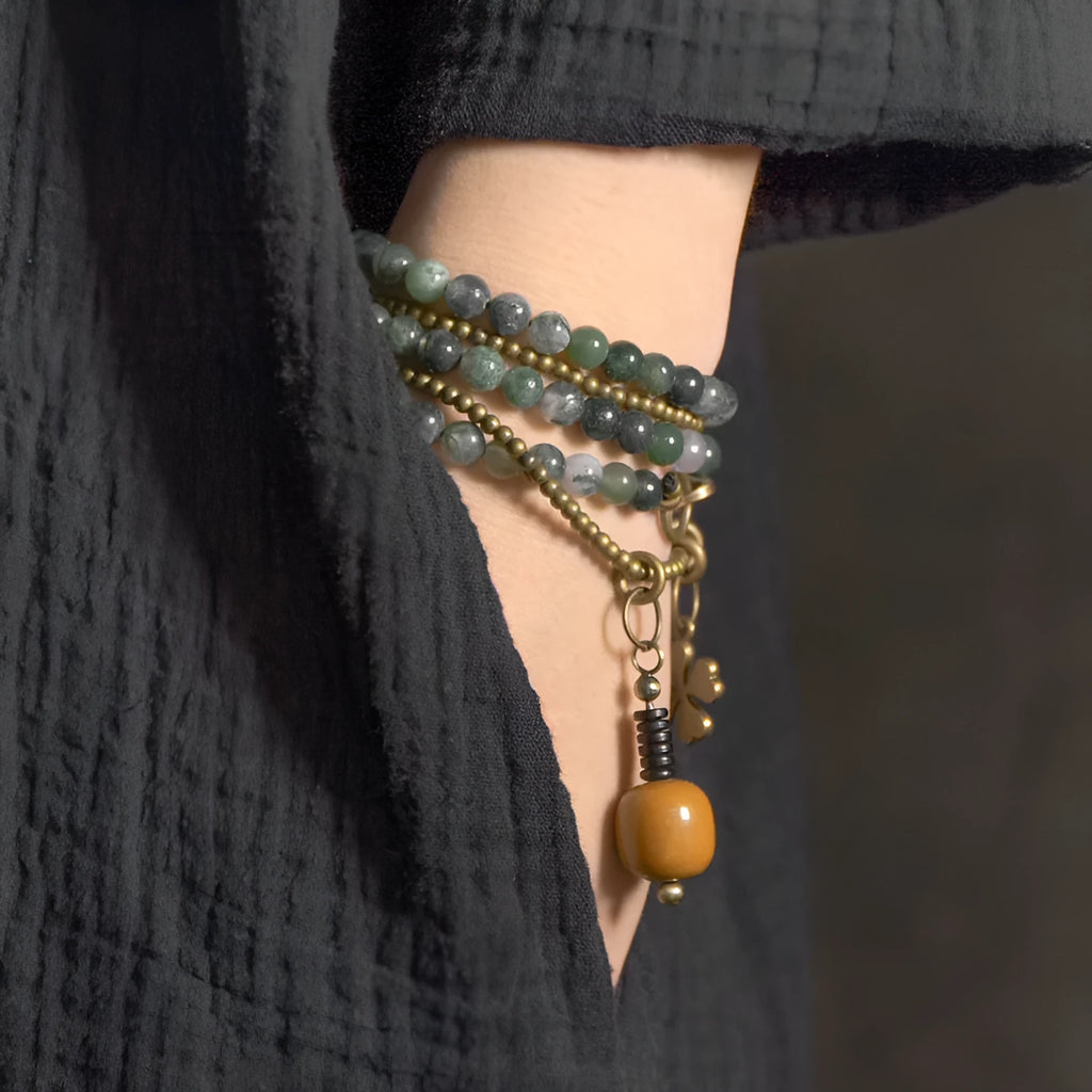 Multi-layered ethnic retro bracelet for children in natural crystal with manual processing