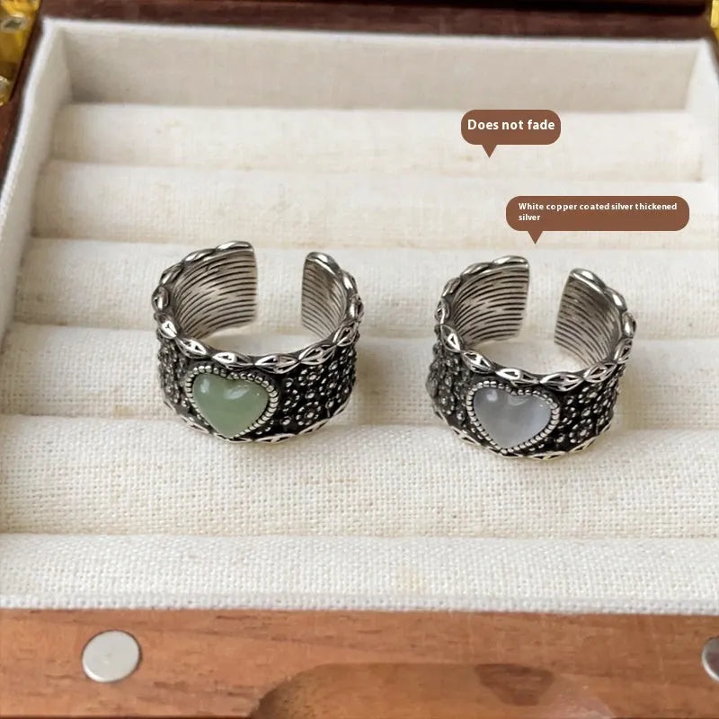 Adjustable opening retro heart ring in white copper plated silver with green and white colour options