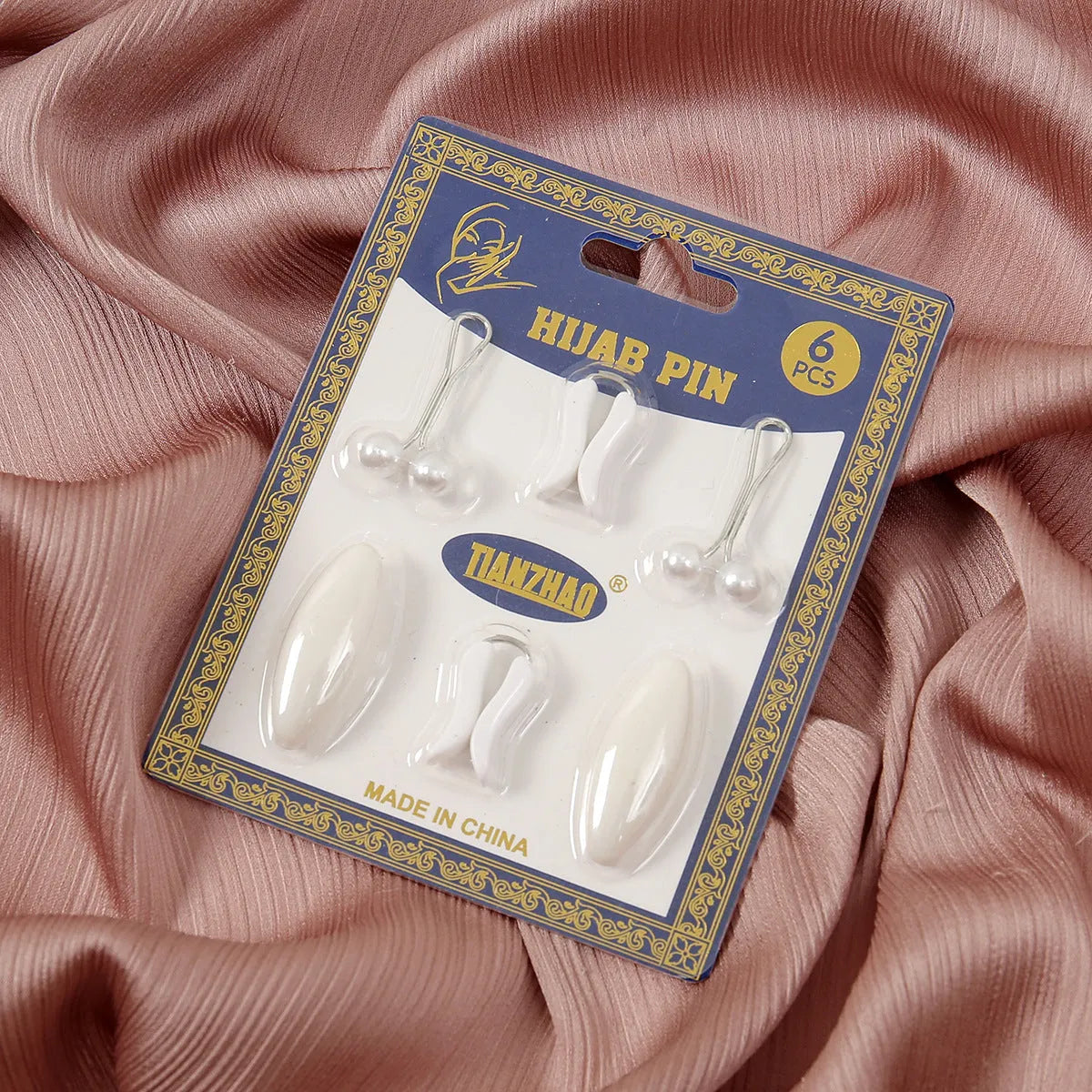 Plastic safety pin set with pearl scarf clip in oval meander pattern, 3.5×1.7cm, resin drip finish, available in 5 colours