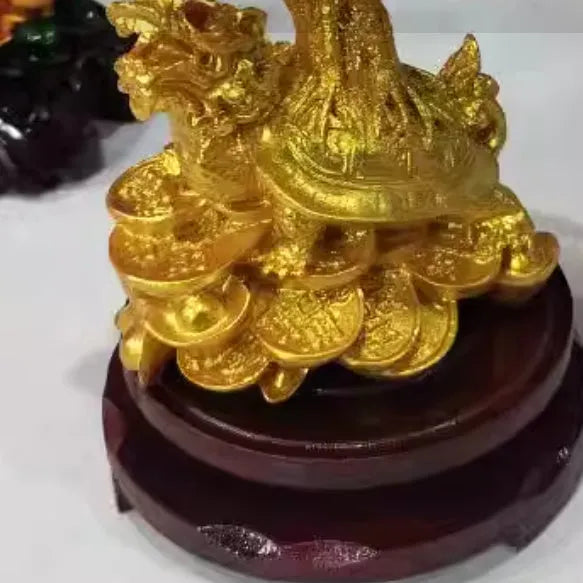 Resin Feng Shui ornament of a citrine small water turtle money tree, Chinese style.