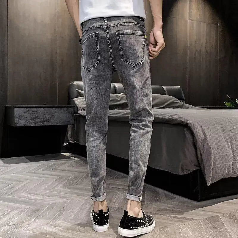 Men's high-waisted denim trousers with button fly in picture colour