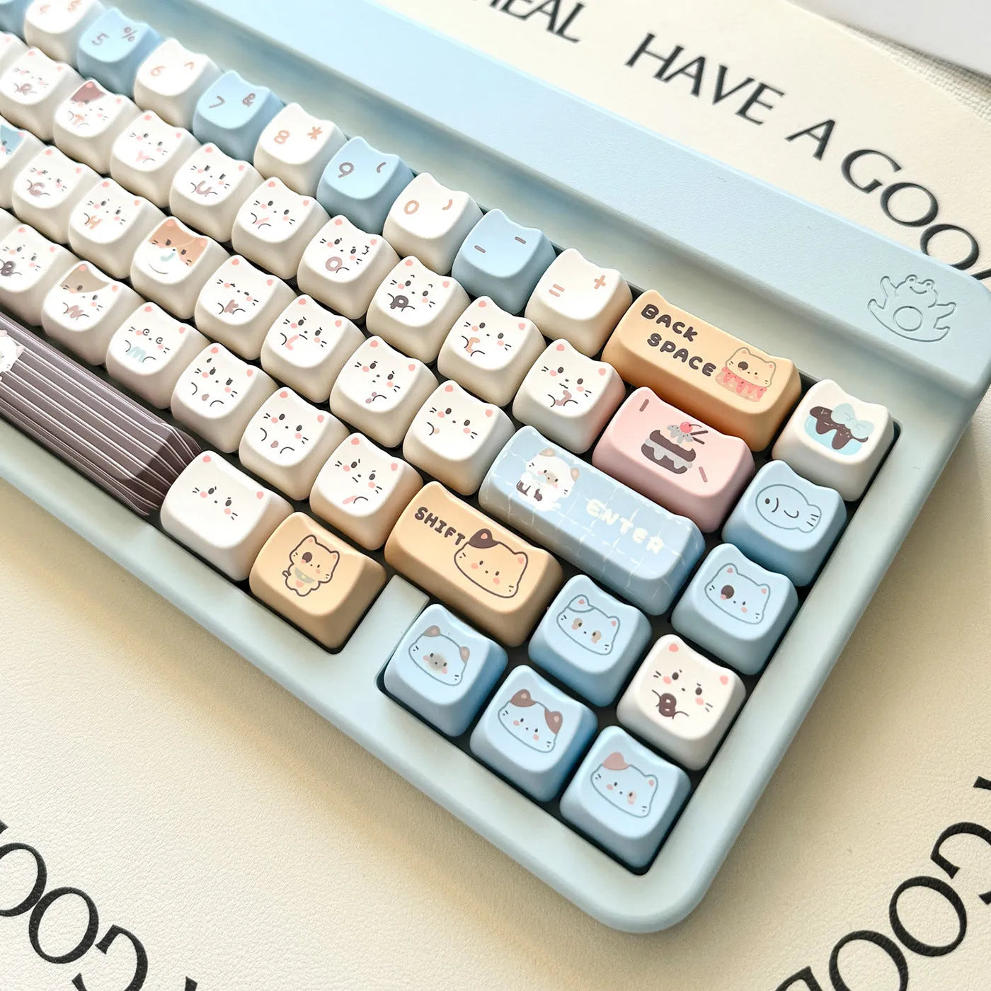 High Sea Salt Cat colour theme PBT plastic keycap set for mechanical keyboards, showing standard keys and a separate 7u spacebar.