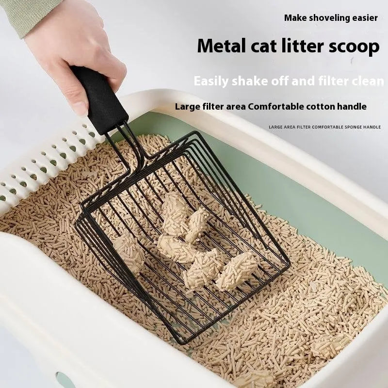 Black metal cat litter scoop with 0.8cm gap spacing between tines for cleaning clumping litter