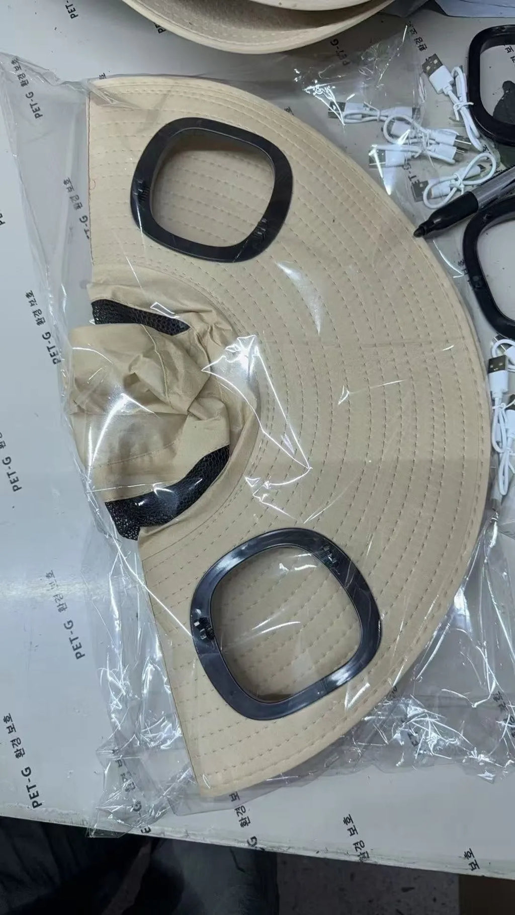 Men's grey solar fan cap with wide sun shading brim and integrated cooling fan