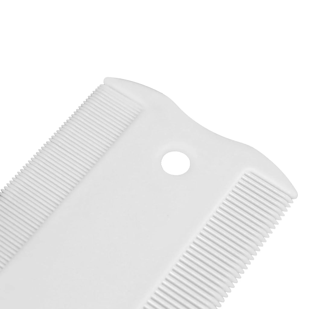 Double-sided plastic flea comb for dogs and cats measuring 5 cm long